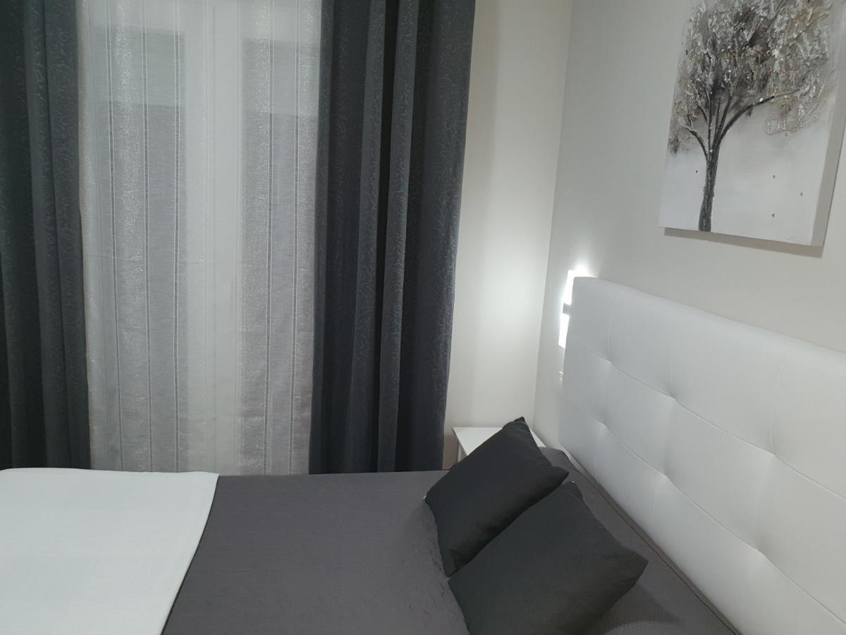 Hostal Malaga Arcos de la Frontera Εξωτερικό φωτογραφία
